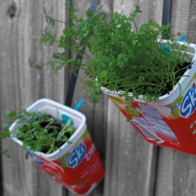 Makedo Hanging Herb Garden